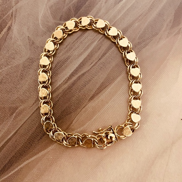 10K Gold Vintage Heart Bracelet - Picture 5 of 11
